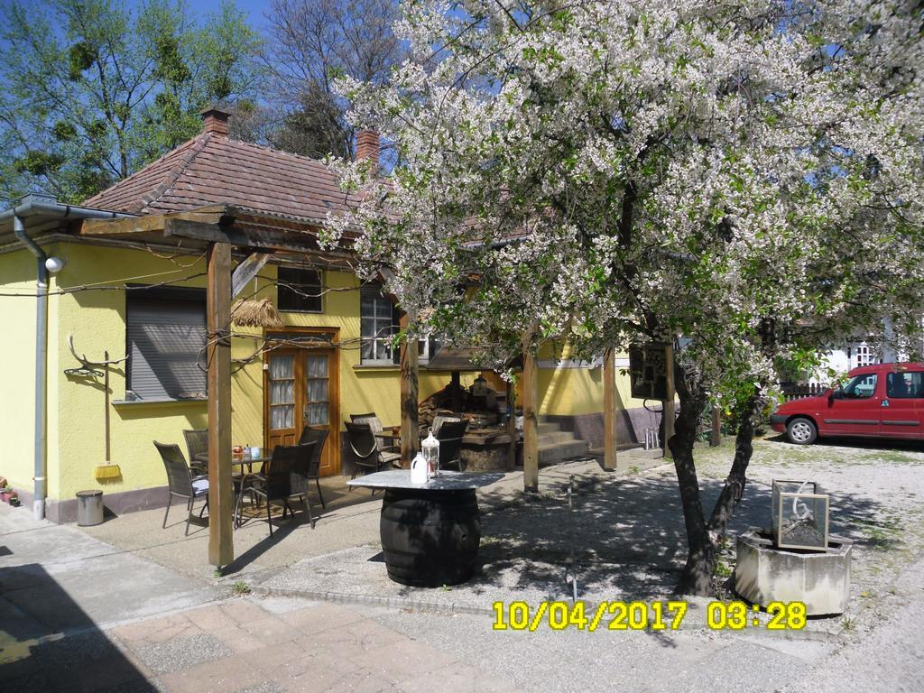 Pension Heidi Lenti Exterior photo